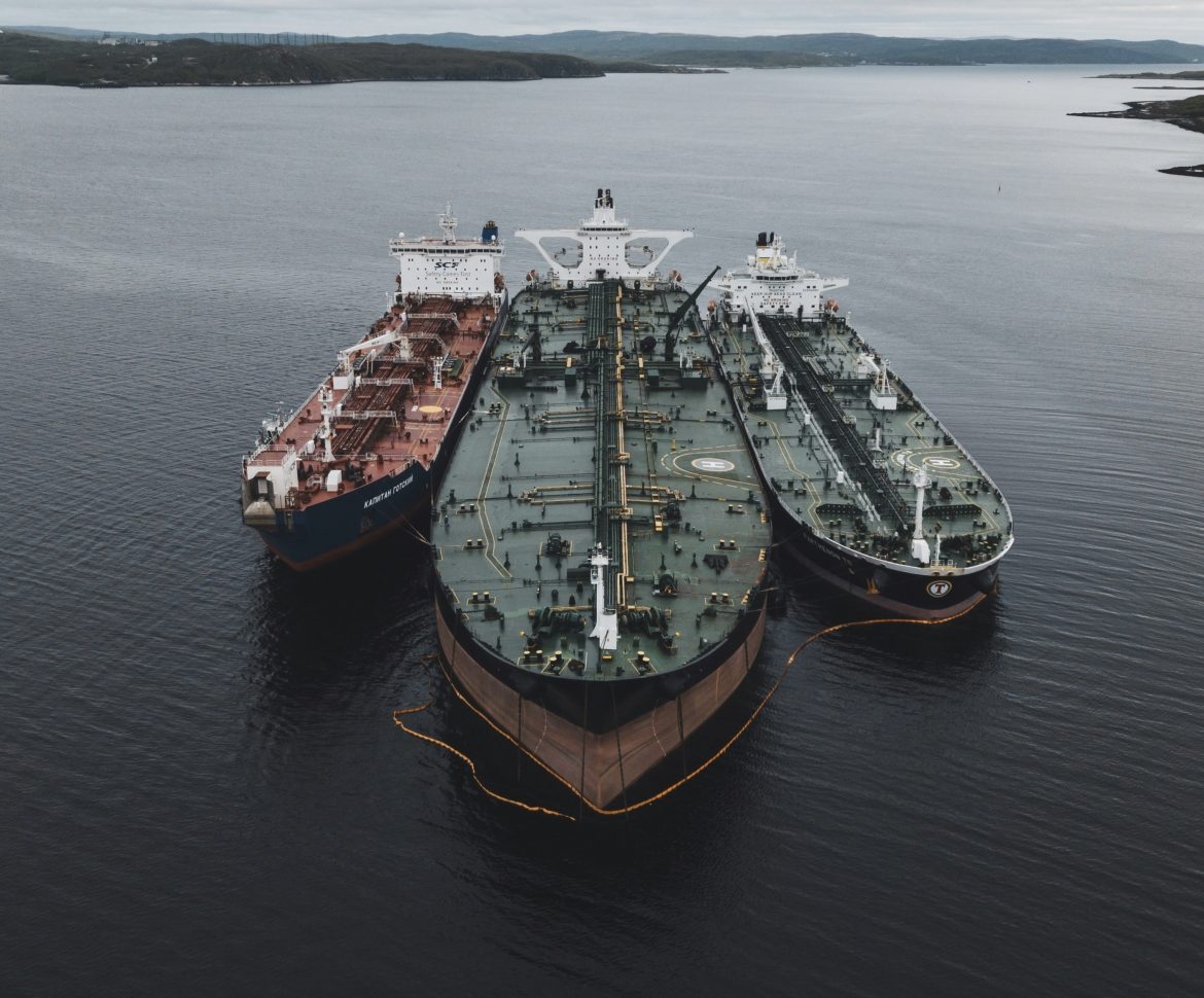 Exclusive- Russia boosts oil revenues as shipping and trading network grows