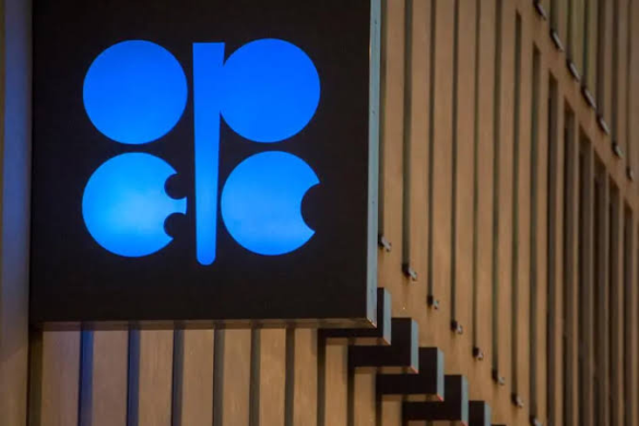 OPEC- sticks to oil policy, repeats could pause Oct hike