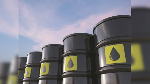 global oil supply surplus