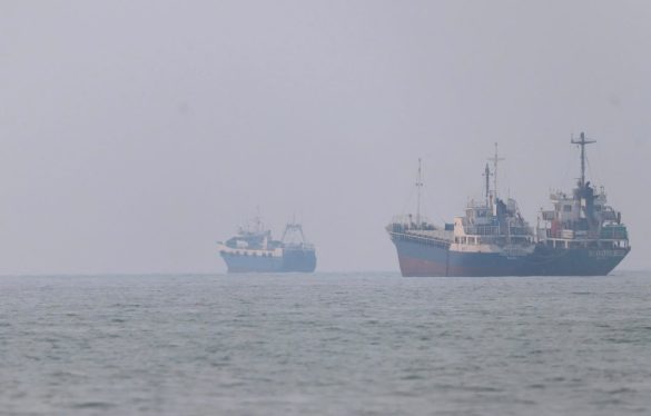 Oil majors face spending test as Iran war windfall cash balloons